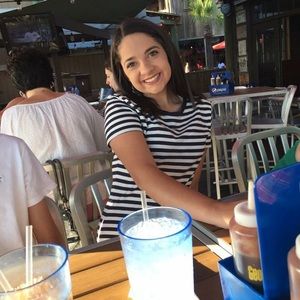 Meet your Posher, Evanne